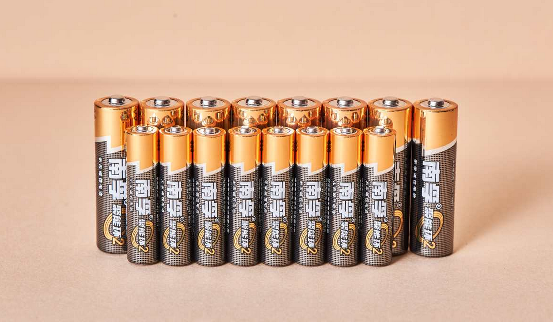 南孚电池电池的市场地位是如何确立的？